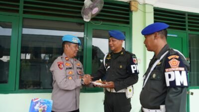 Kapolres Bojonegoro AKBP Afrian Satya Permadi Berikan Kejutan dan Ucapan Selamat kepada Subdenpom V/2-1 